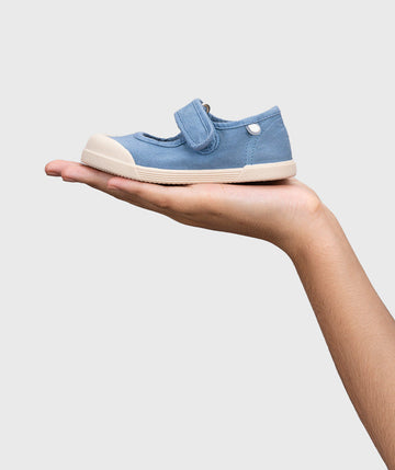 Can Barefoot Shoes Help With Flat Feet in Children?